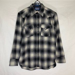 Pendleton Shirts - Vintage Pendleton Made in USA Wool buttonup size L Pendleton Shirts - Vintage Pendleton Made in USA Wool buttonup size L